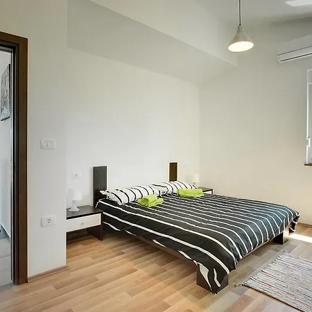 Feriehus Dvori *