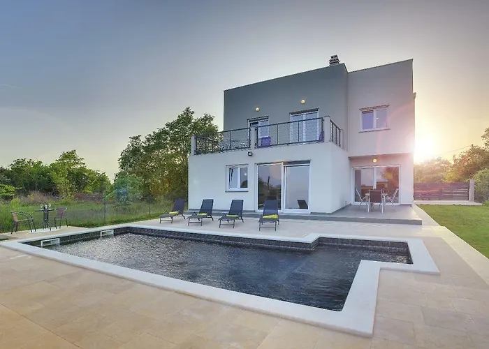 Vikendica Dvori Marcana